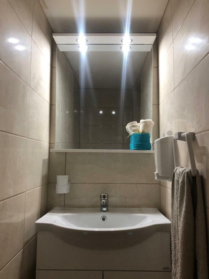 Lucky 2 Apartment พาราลิมนี ภายนอก รูปภาพ